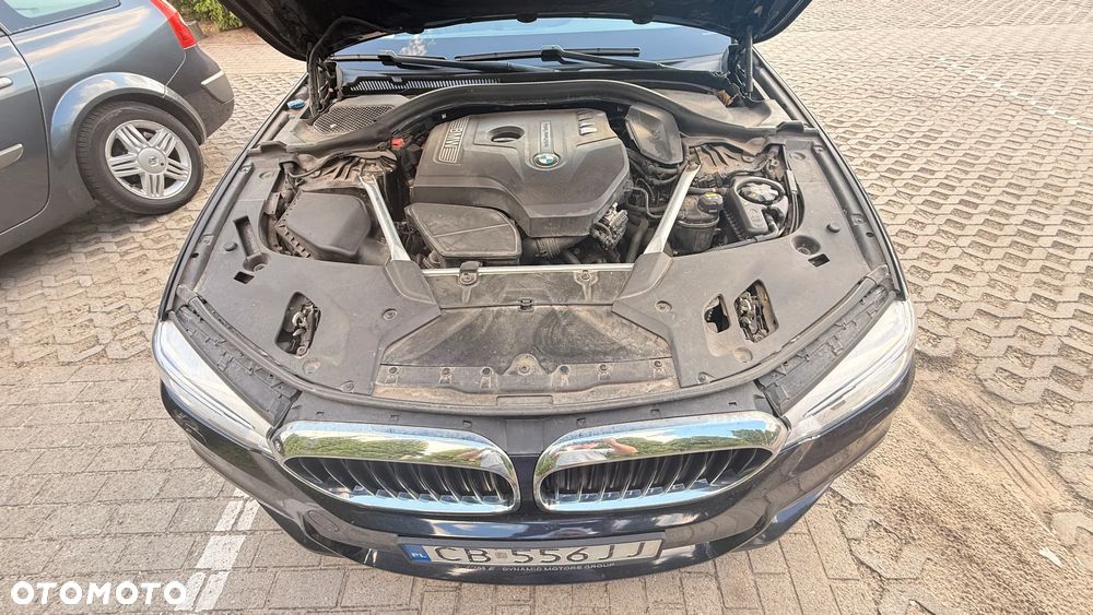 BMW Seria 5 530i xDrive - 16