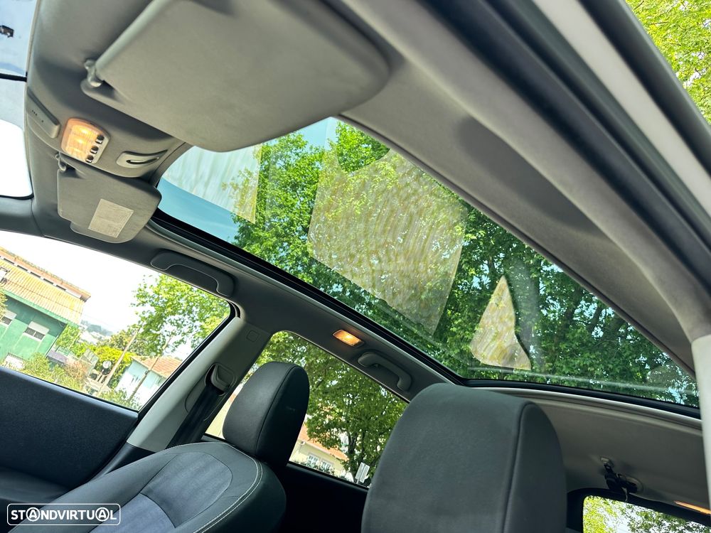 Nissan Qashqai 1.5 dCi Tekna Sport 18 129g - 24