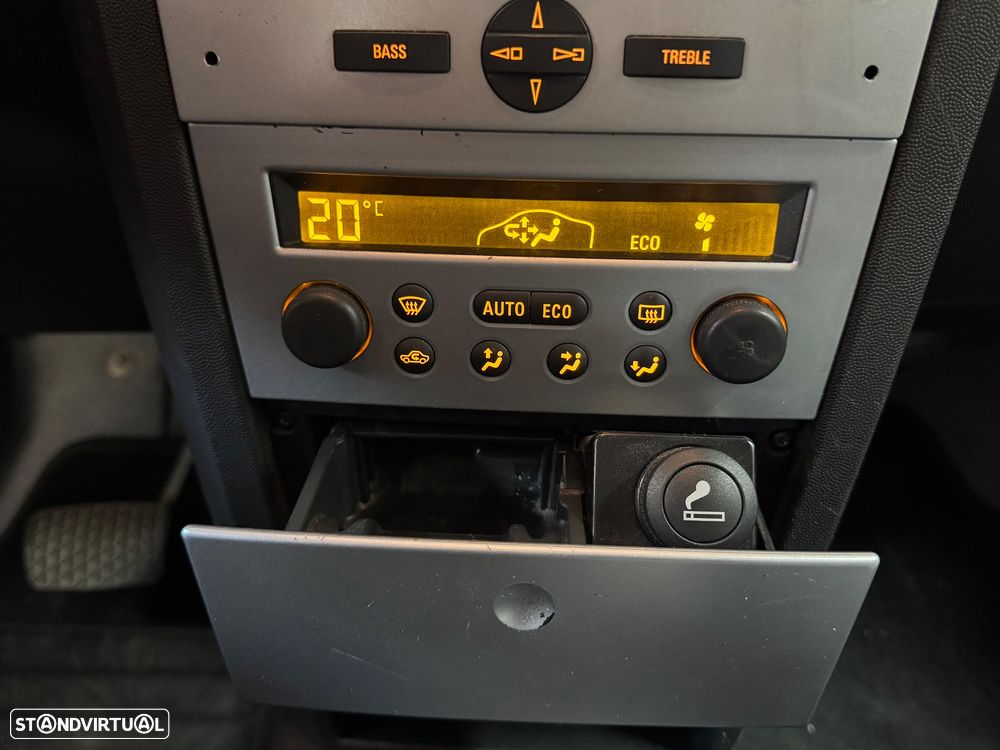 Opel Meriva 1.6 Cosmo Easytronic - 28