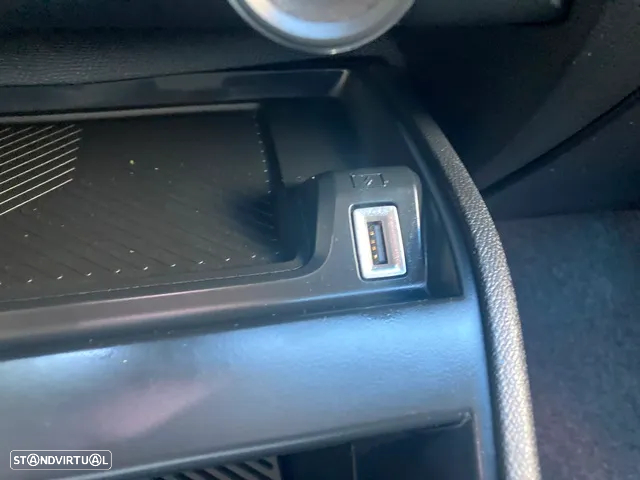 Citroën C4 1.2 PureTech Shine Pack EAT8 - 33