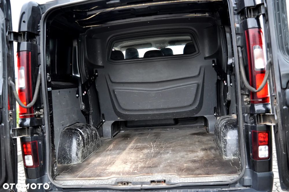 Renault Trafic - 12