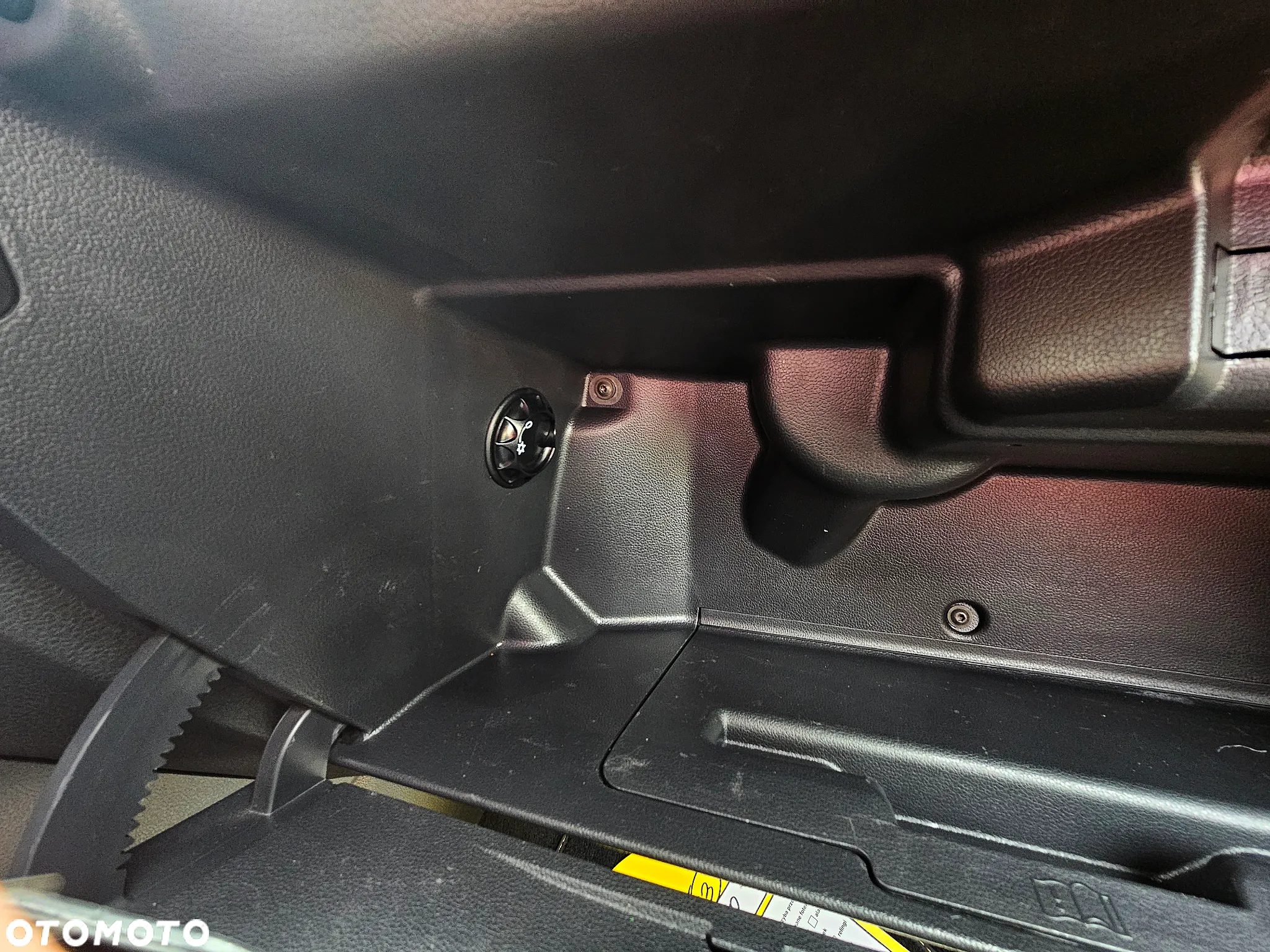 Volkswagen Polo 1.2 TSI (Blue Motion Technology) Highline - 33