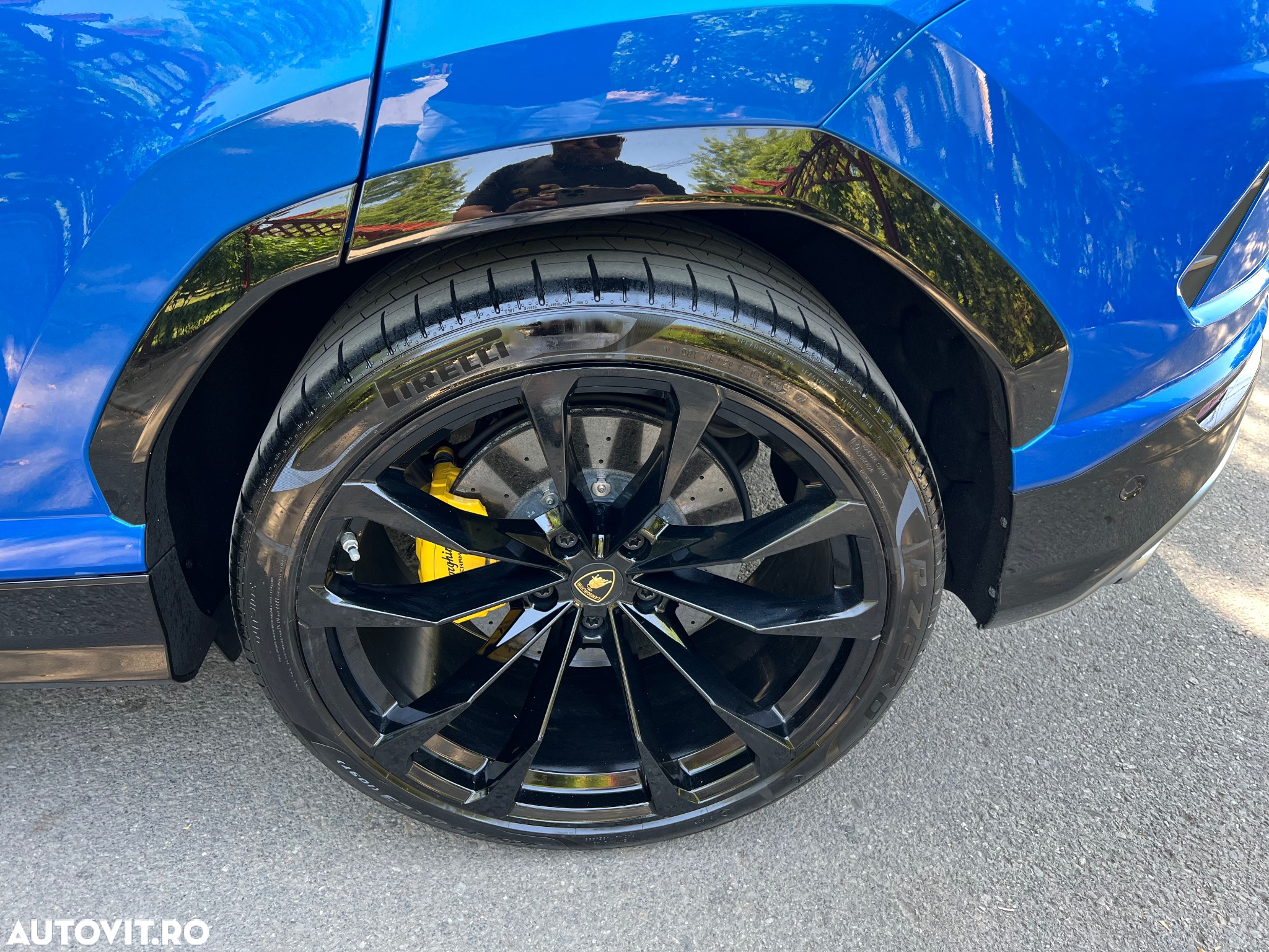 Lamborghini URUS Standard - 9