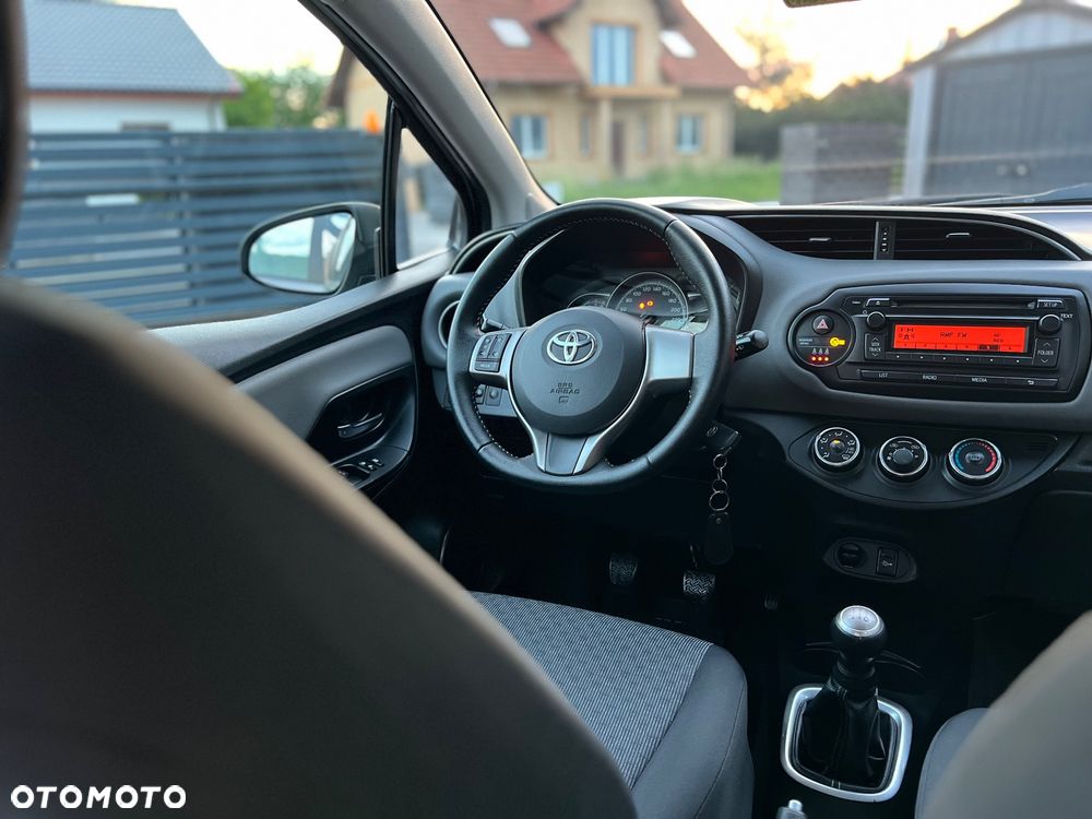 Toyota Yaris 1.0 Premium EU6 - 29
