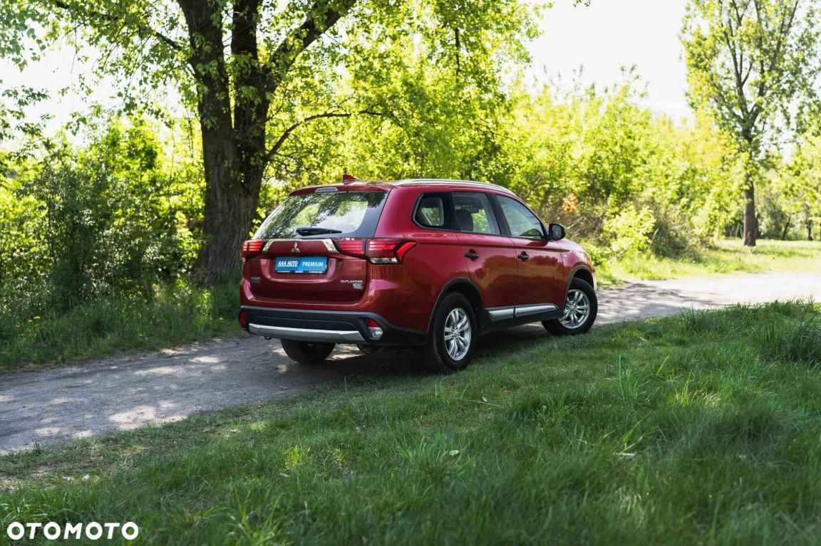Mitsubishi Outlander - 5