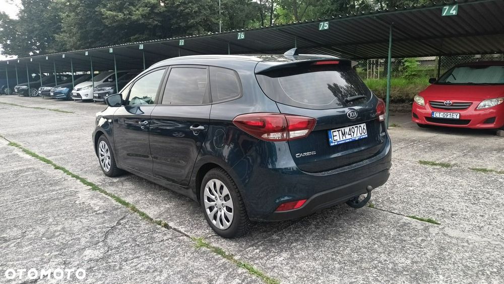 Kia Carens 1.7 CRDi L 7os - 13