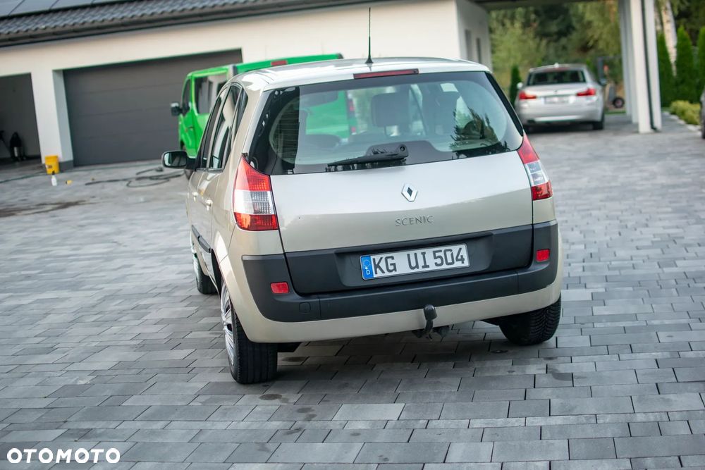 Renault Scenic - 16