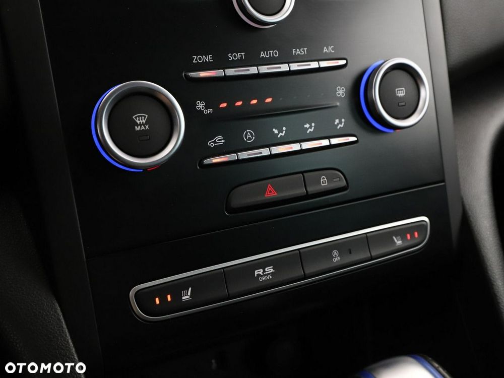 Renault Megane ENERGY TCe 205 EDC GT - 27