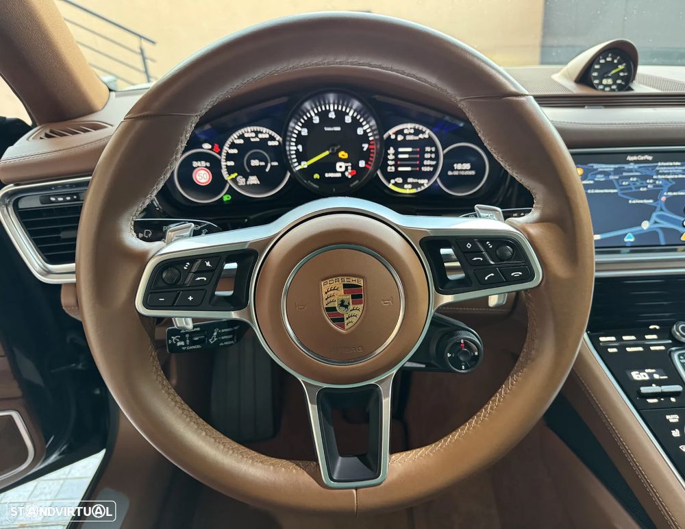 Porsche Panamera Sport Turismo 4 E-Hybrid - 20