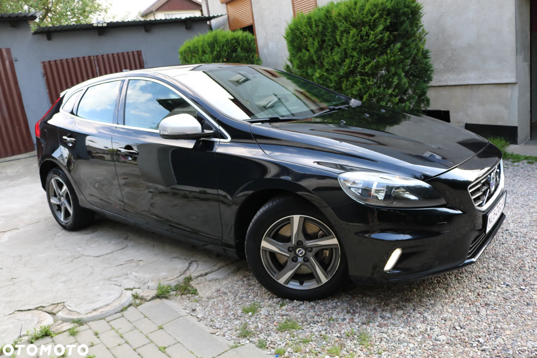 Volvo V40 D4 Drive-E R-Design Momentum - 17