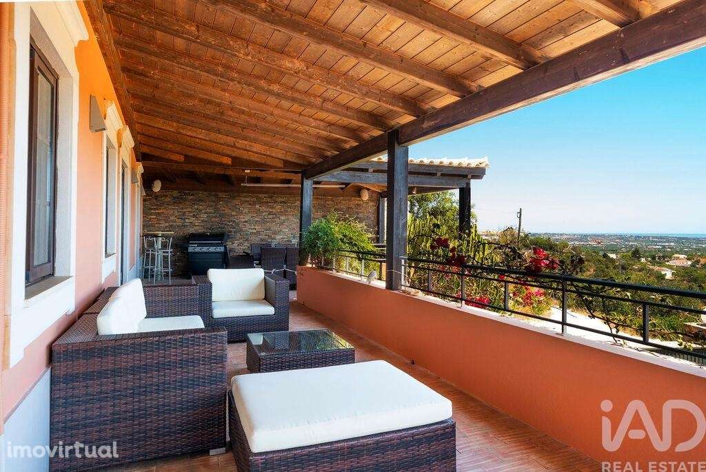 Casa / Villa T4 em Santa Bárbara de Nexe de 484,00 m2 - Grande imagem: 3/28