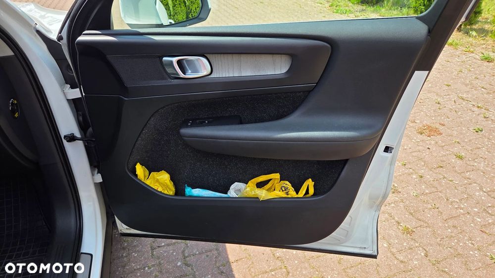 Volvo XC 40 D3 SCR Inscription - 12