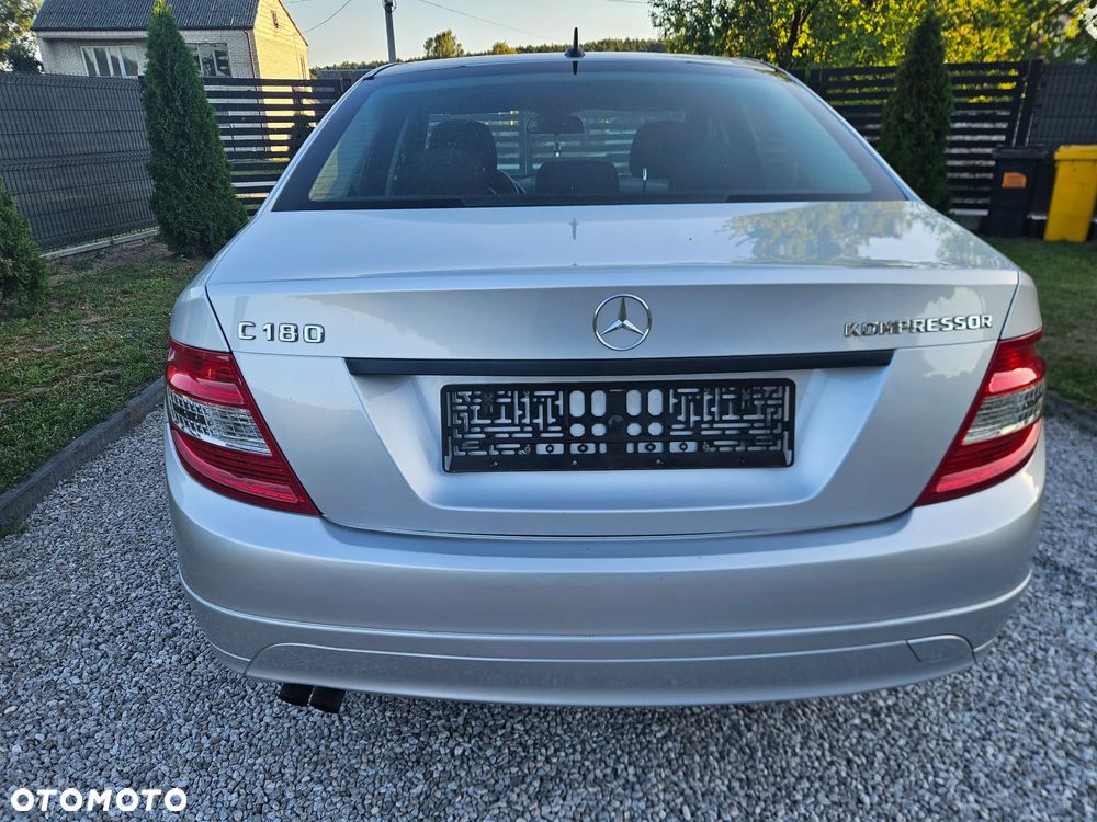 Mercedes-Benz Klasa C 180 Kompressor BlueEFFICIENCY - 12