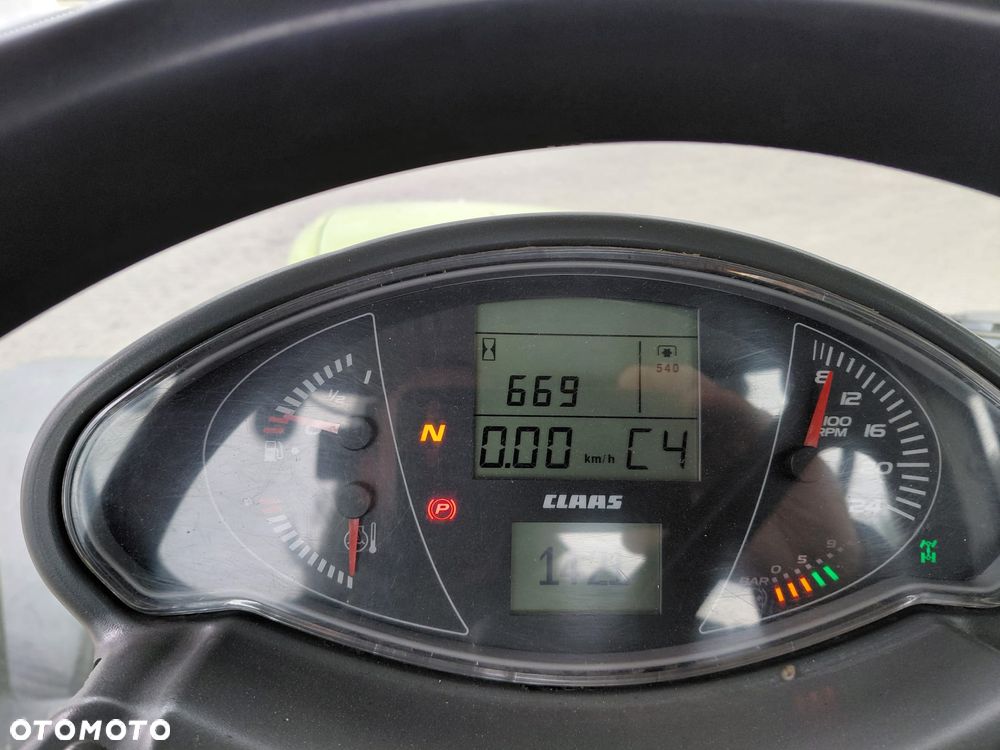 Claas Arion 620 CEBIS - 10
