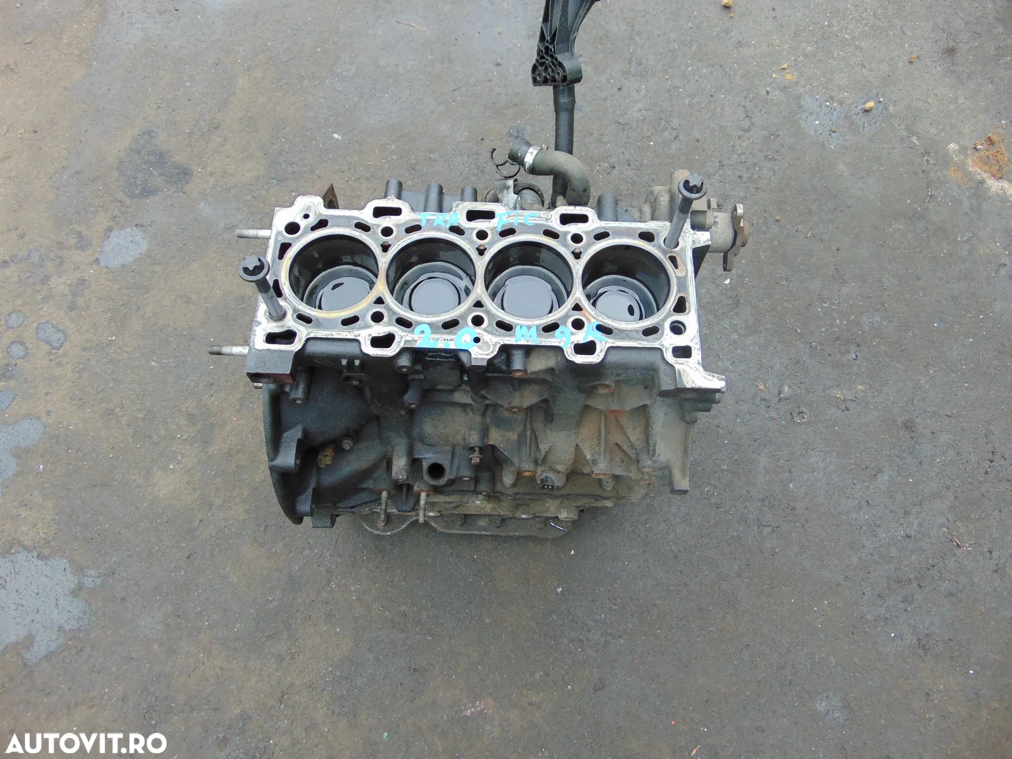 Bloc motor Renault Trafic 2.0 Opel Vivaro bloc motor ambielat vibrochen pistoane biele 2.0 euro 5 euro 5 M9R - 1