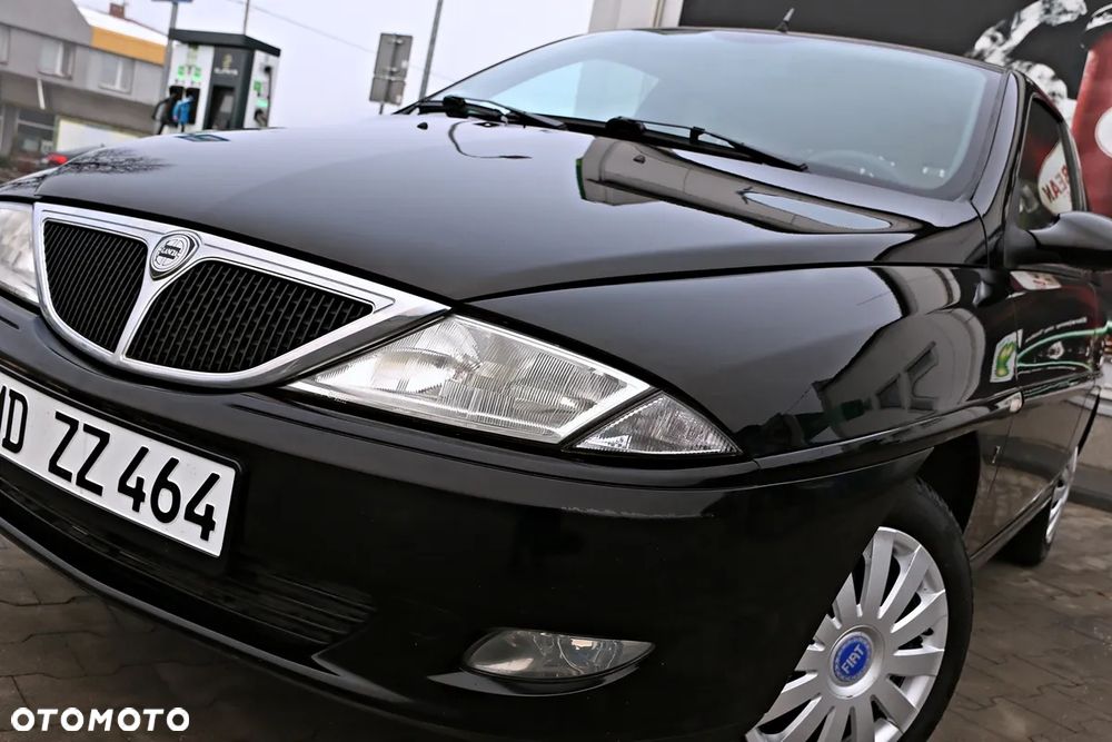 Lancia Ypsilon - 1