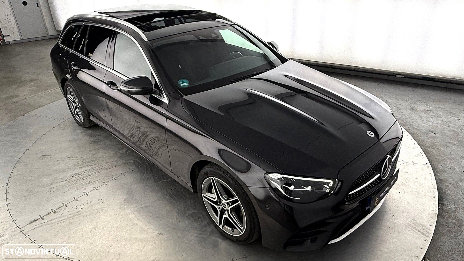 Mercedes-Benz E 300 de AMG Line - 18