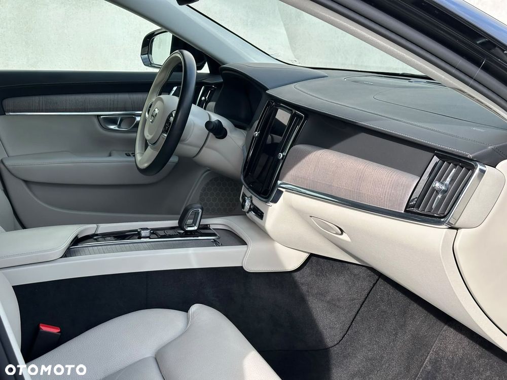 Volvo S90 - 31