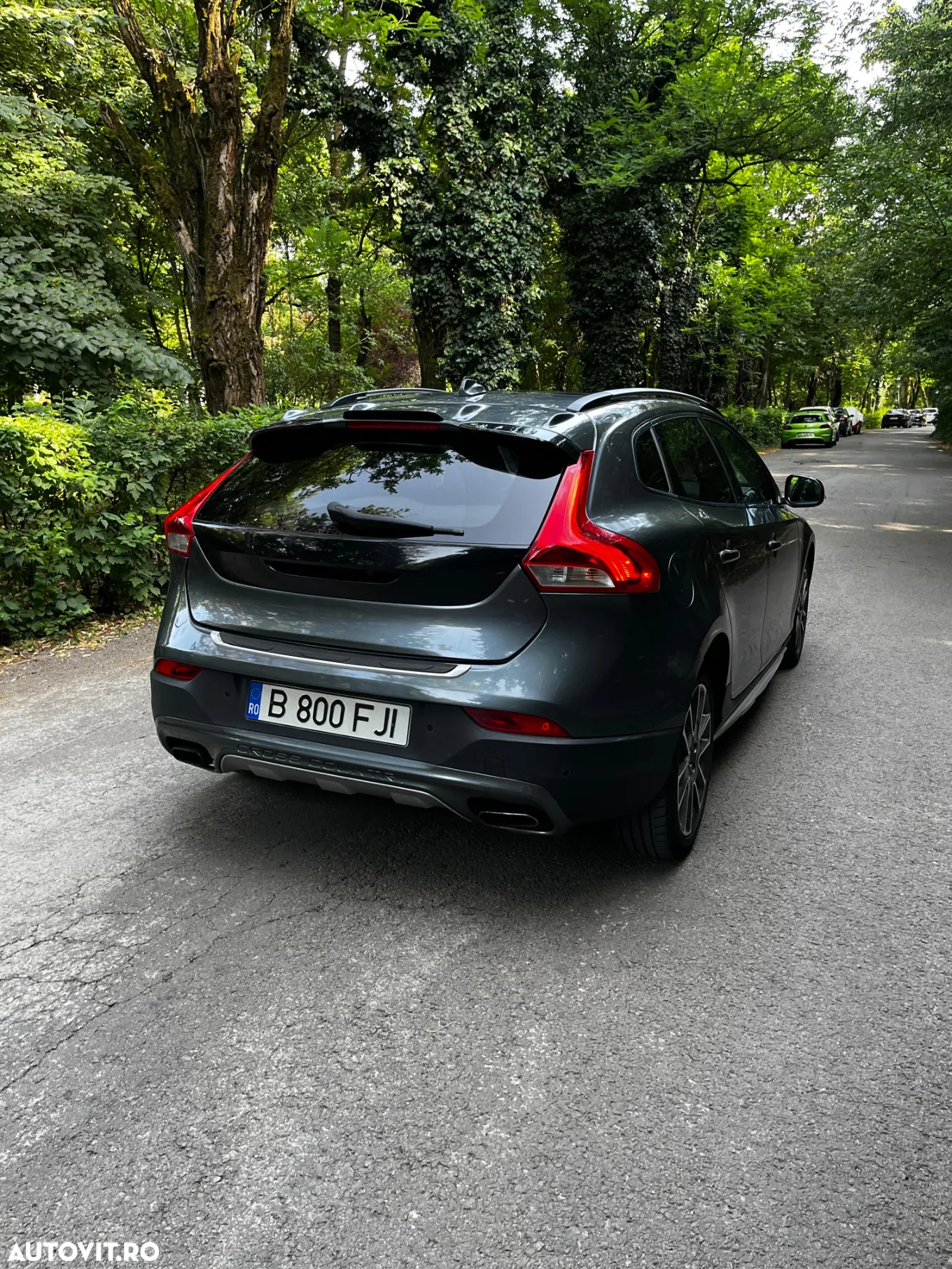 Volvo V40 Cross Country T5 AWD Geartronic Momentum - 5