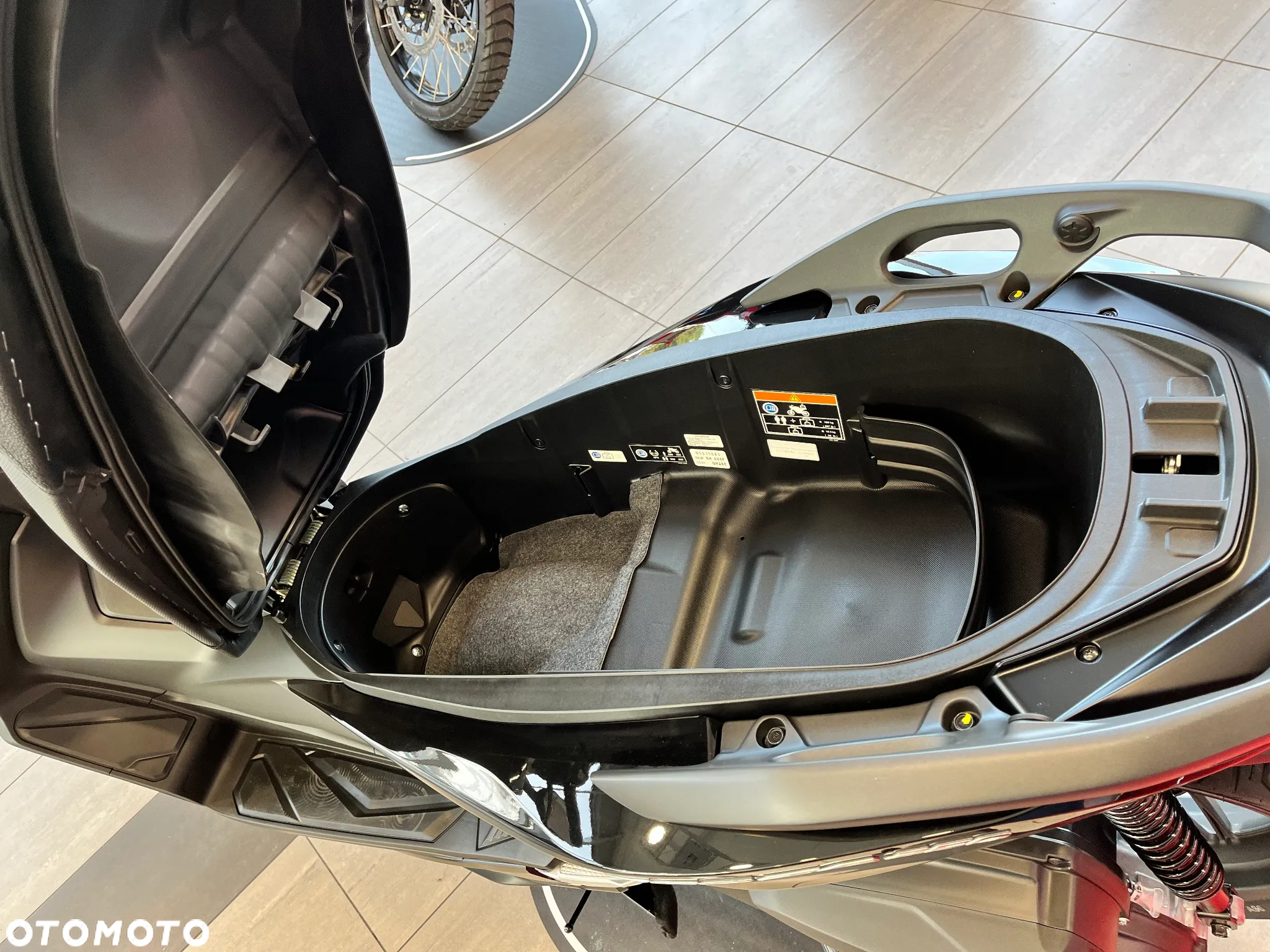 Honda NSS - 12