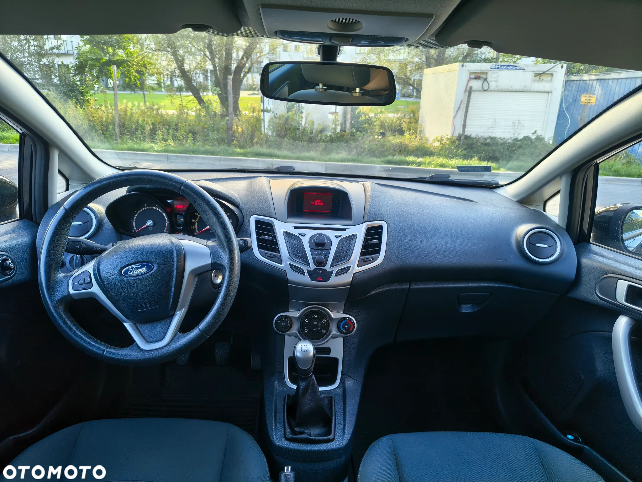 Ford Fiesta 1.25 Ambiente - 6