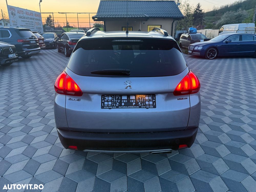 Peugeot 2008 1.2 PureTech Turbo GT-Line - 6