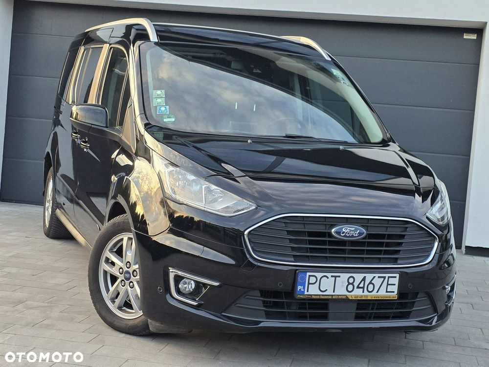 Ford Tourneo Connect Grand - 32