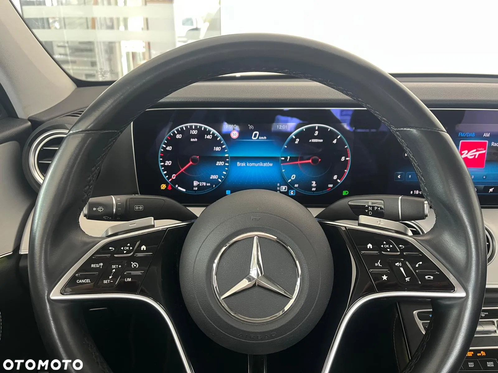 Mercedes-Benz Klasa E 220 d Avantgarde - 24