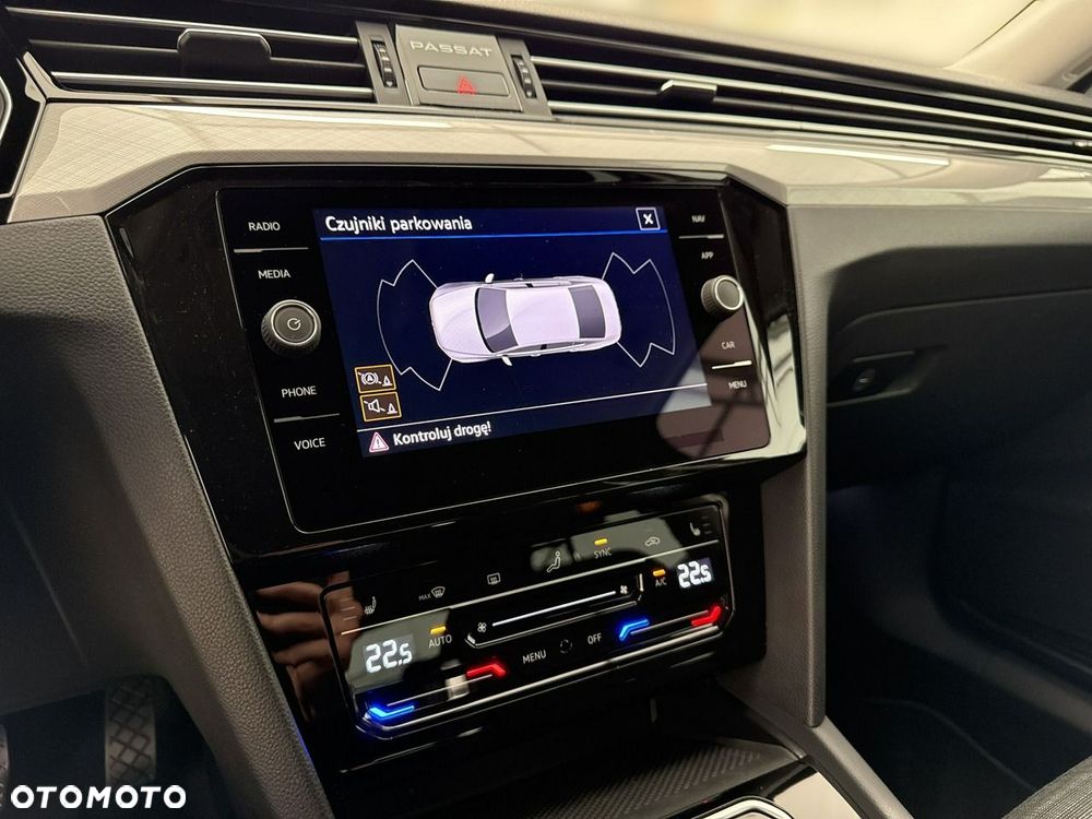 Volkswagen Passat - 27