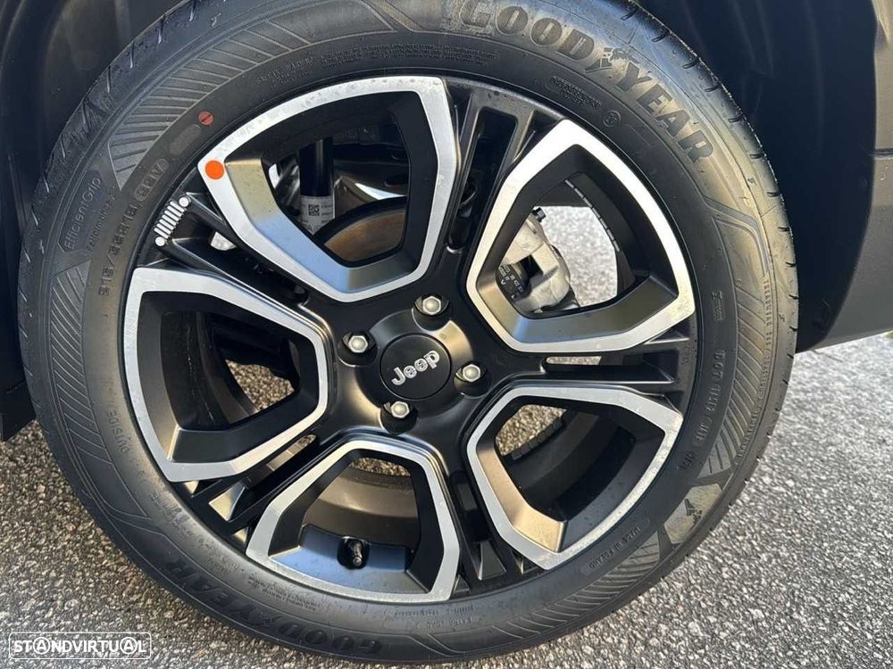 Jeep Avenger 1.2 e-Hybrid Summit DCT - 11