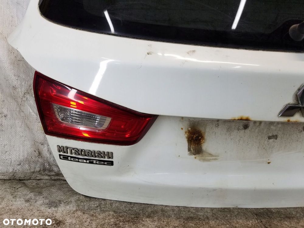 KLAPA BAGAŻNIKA TYŁ MITSUBISHI ASX KOD W19 - 4