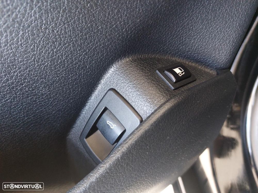 BMW 225xe Active Tourer Advantage - 14