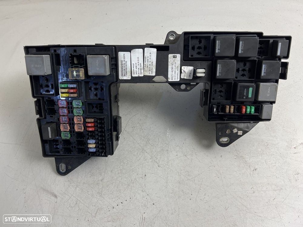 Caixa de fusíveis Usado JAGUAR XF (X250) 2.7 D REF. 8X2T14290VD - 1