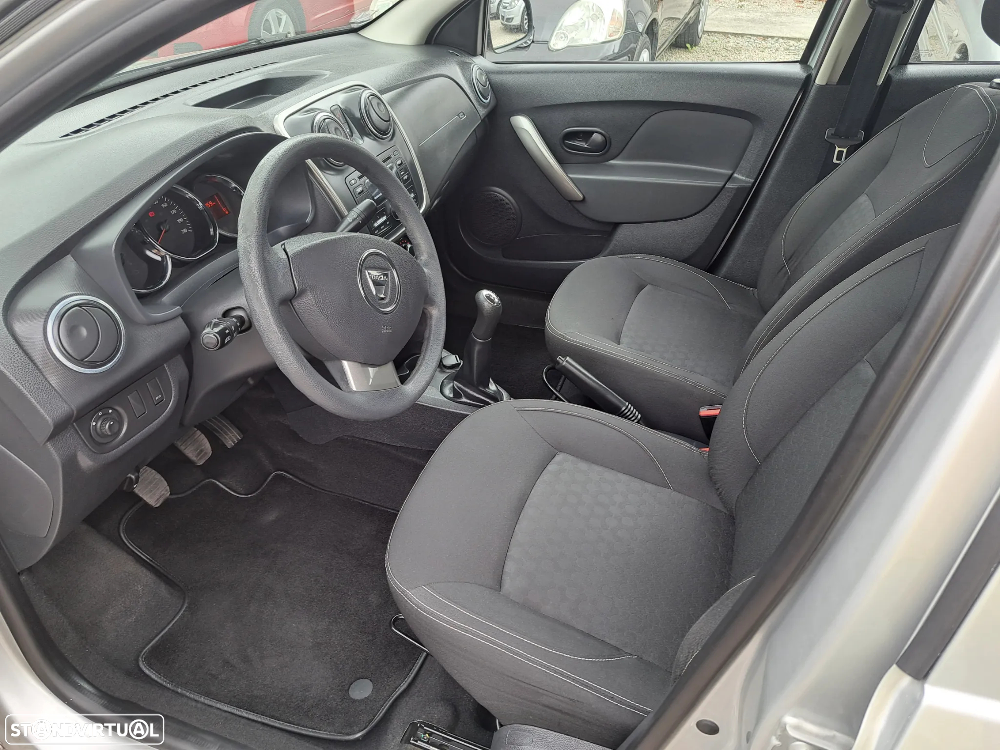 Dacia Logan 1.5 dCi Confort Business - 7