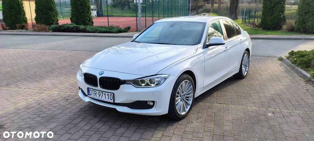 BMW Seria 3 318d - 10