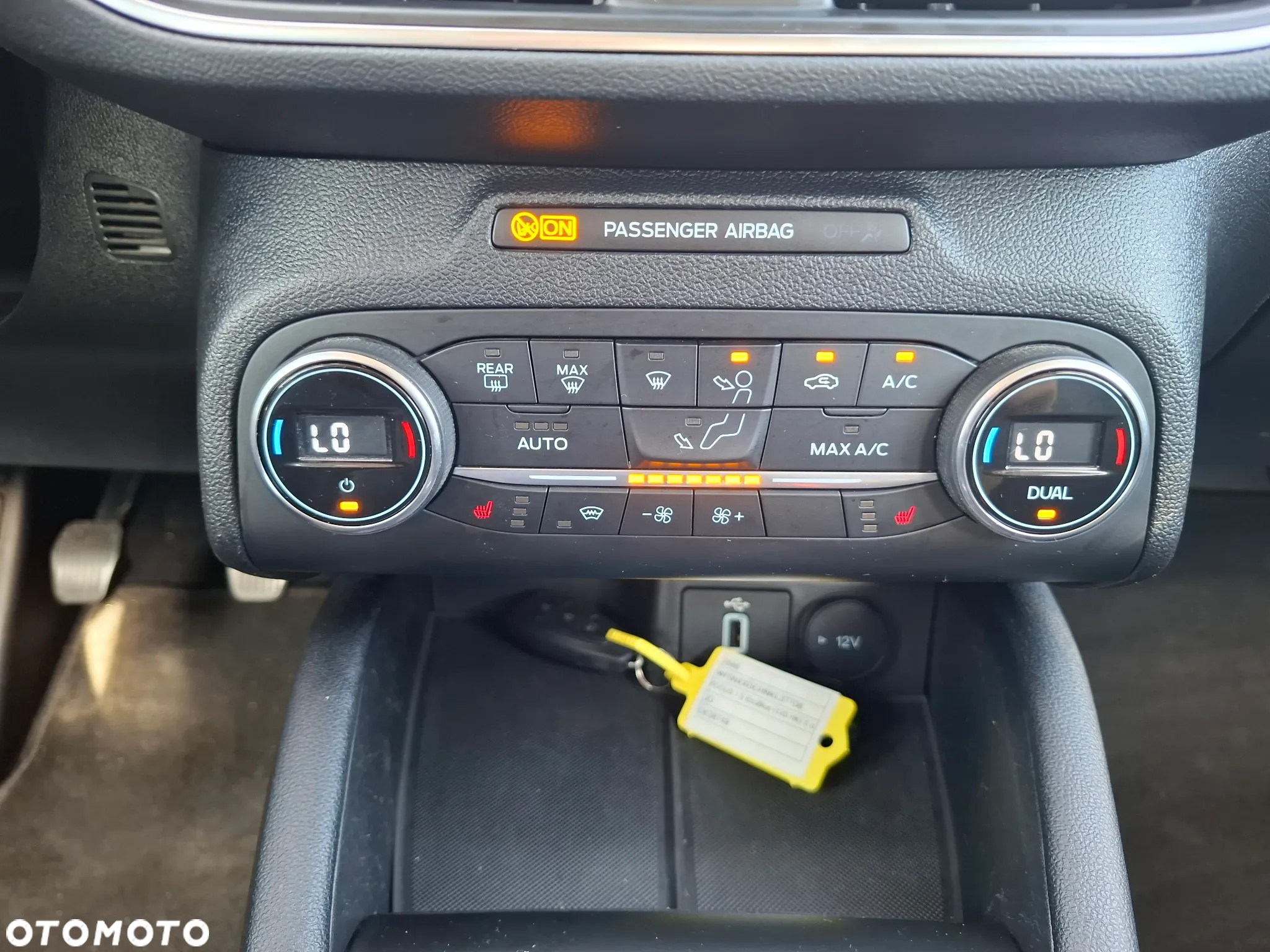 Ford Focus 1.5 EcoBlue Start-Stopp-System TITANIUM STYLE - 23
