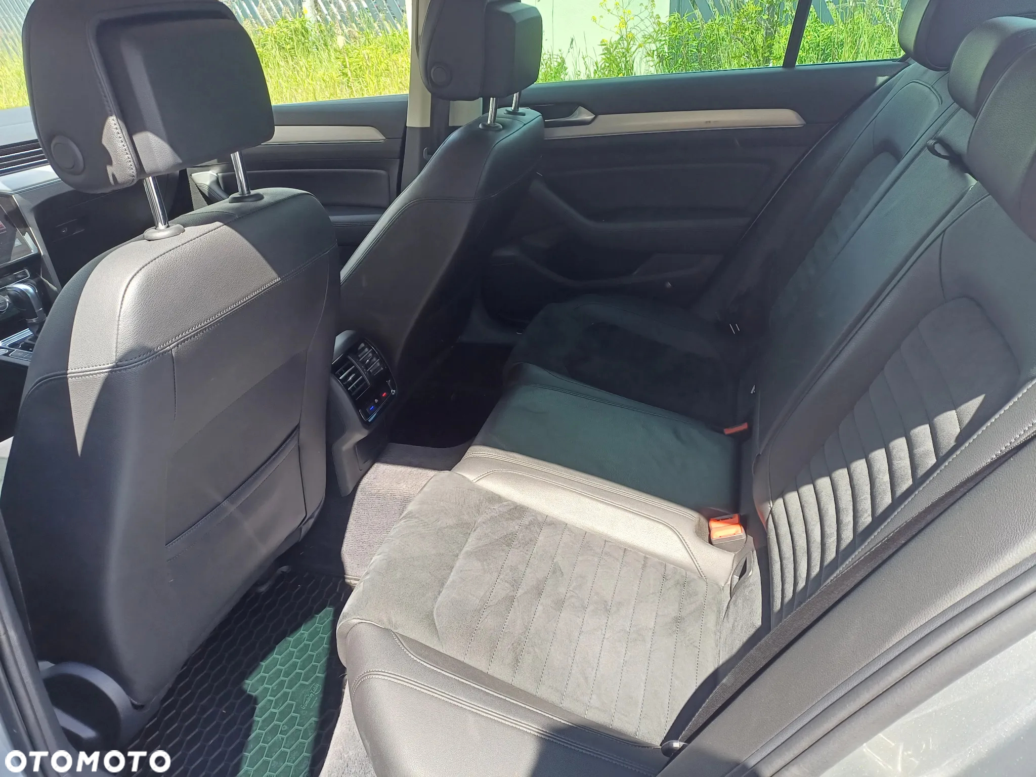 Volkswagen Passat 2.0 TDI BMT Highline DSG - 19