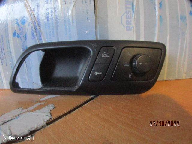 Interruptor 6Q18372476 VW POLO 4 9N 2004 1.2I 65CV 5P AZUL FRT / ESQ / INTERRUPTOR DE VIDROS - 1