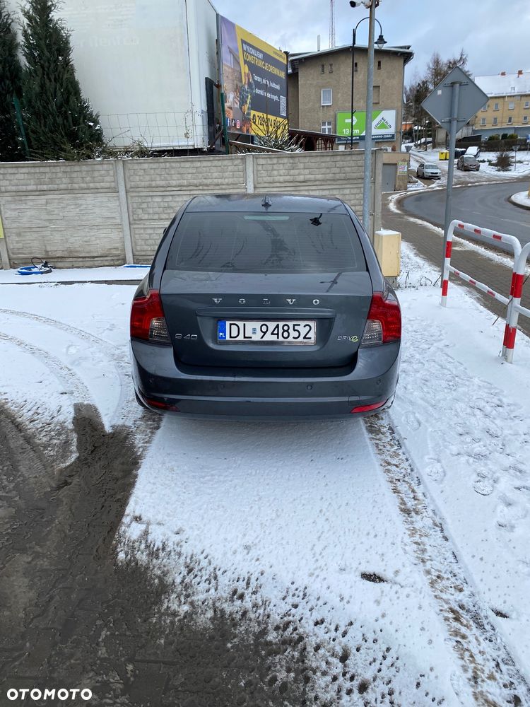 Volvo S40 D2 DRIVe R-Design - 2