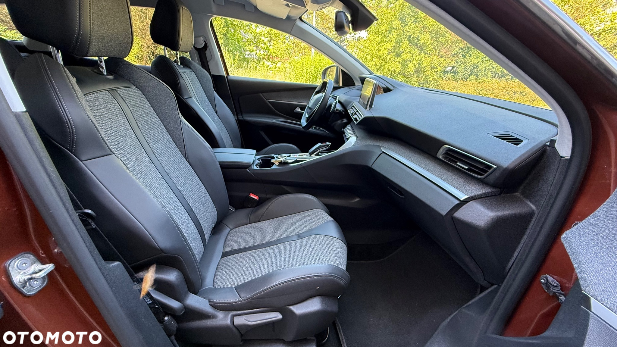 Peugeot 3008 BlueHDi 130 Stop & Start EAT8 Allure - 22