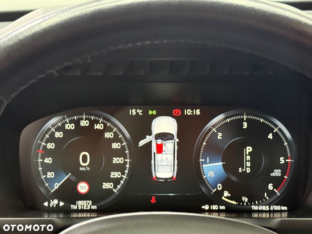 Volvo XC 90 D5 AWD Geartronic Momentum - 23