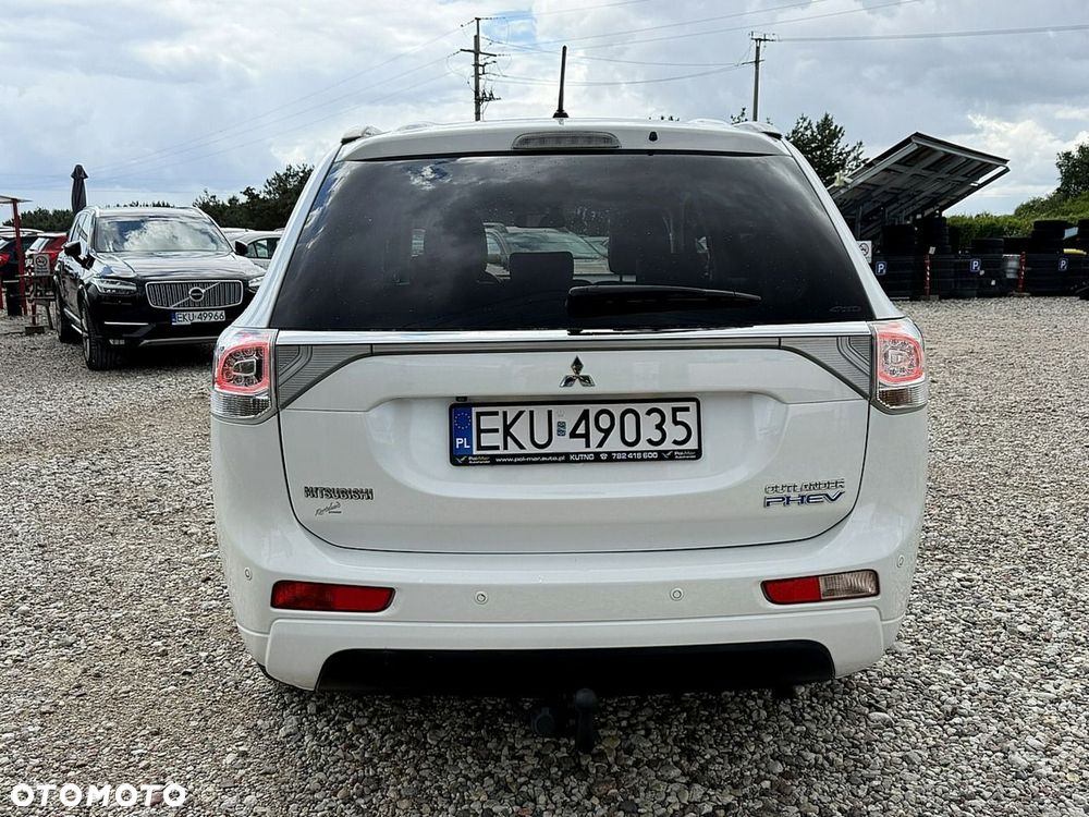 Mitsubishi Outlander - 6