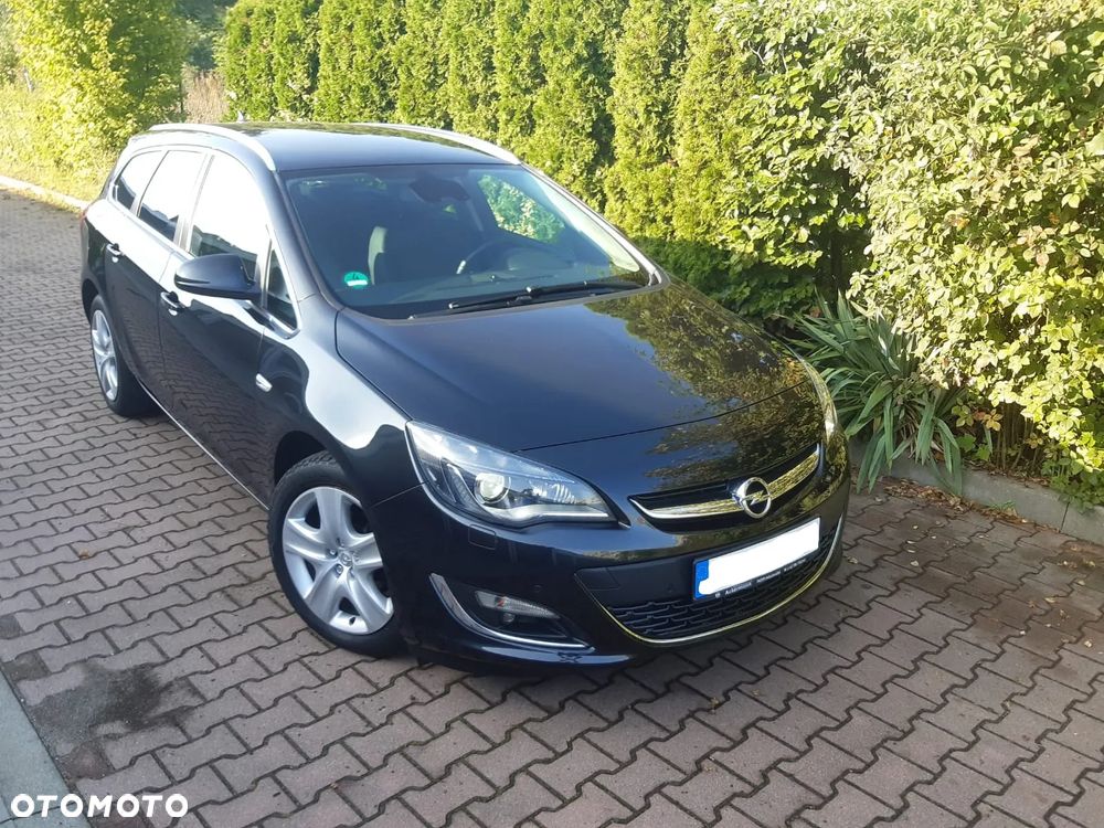 Opel Astra IV 1.4 T Cosmo - 12