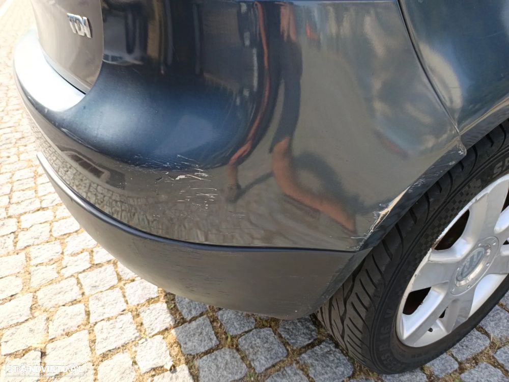 VW Golf 1.9 TDi Confortline DSG 7V - 25