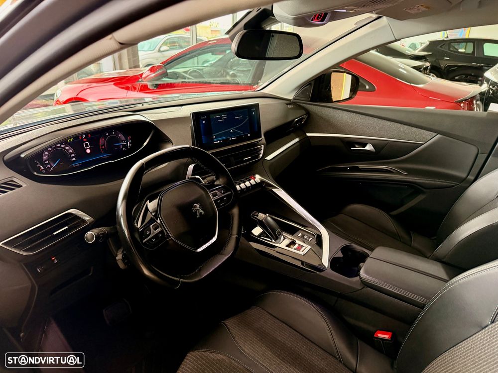 Peugeot 5008 1.5 BlueHDi Allure Pack EAT8 - 23
