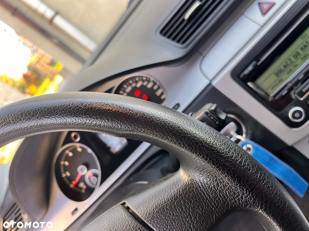 Volkswagen Passat - 26