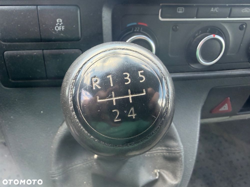 Volkswagen T5 - 9