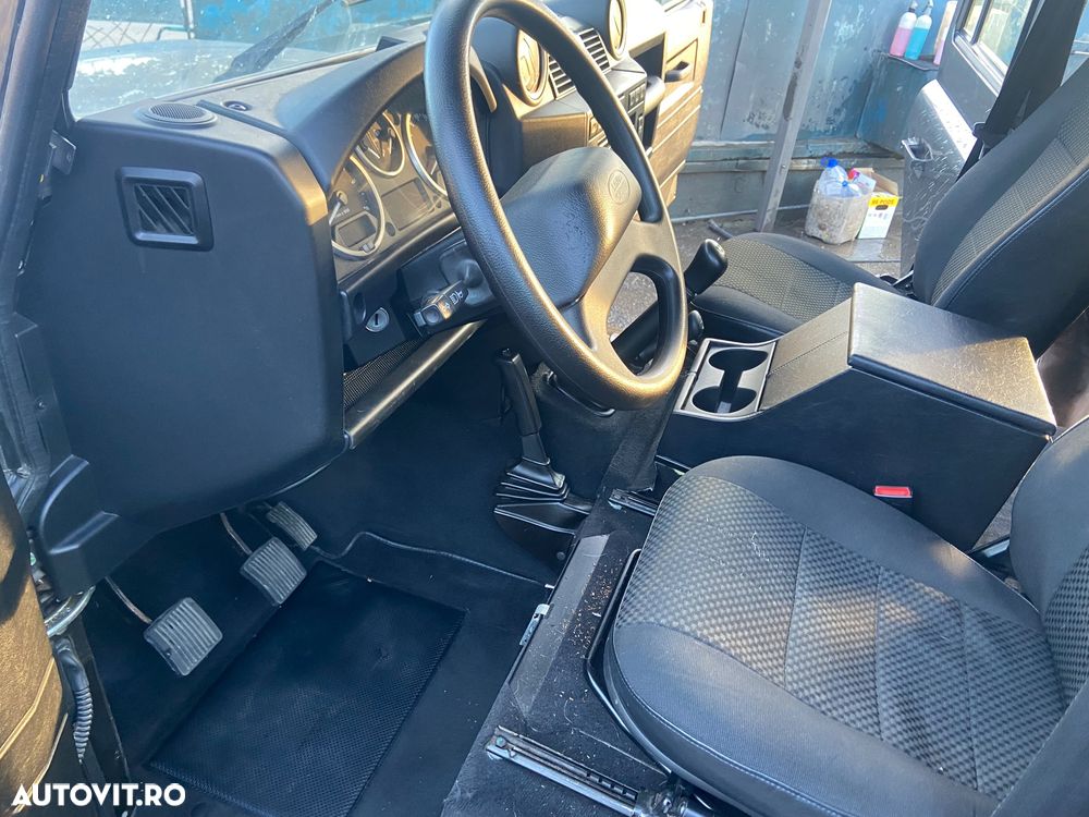 Land Rover Defender 2015 photo 5