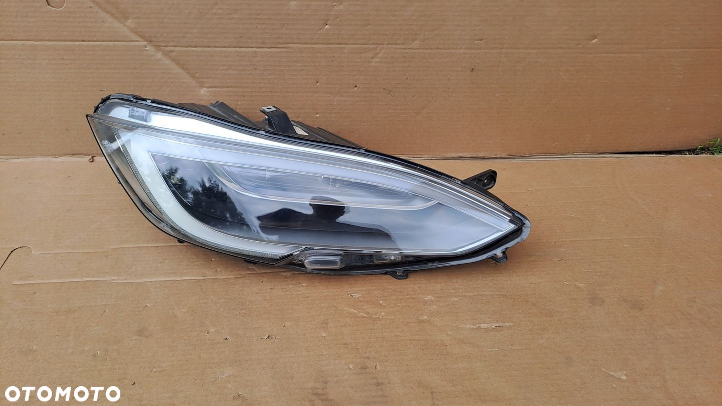 TESLA S LIFT PRAWA LAMPA FULL LED ŁADNA 1065046 UŻYWANA - 1