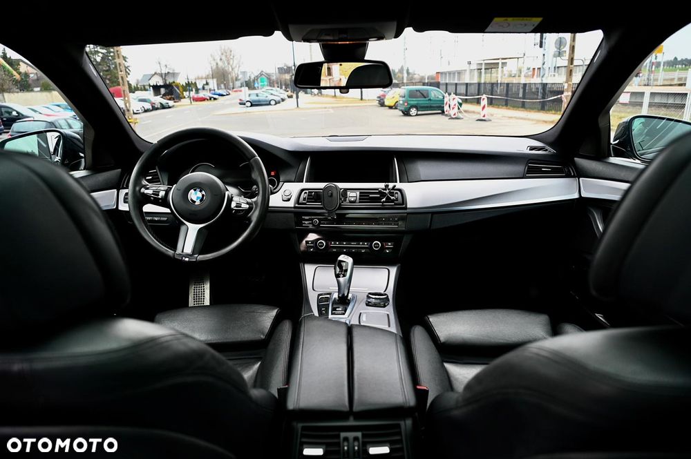 BMW Seria 5 535d xDrive - 15